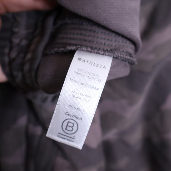 ATHLETA Farallon Jogger Black Olive Camo Mid- Rise Pull-On Active Pant Women's 6 - Picture 13 of 14